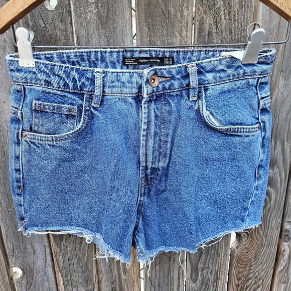 Zara Women's Distressed Blue Jean Shorts Size 4 - Picture 10 of 16